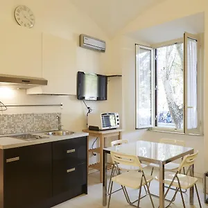 https://vatican-little-house.it-romehotels.com
